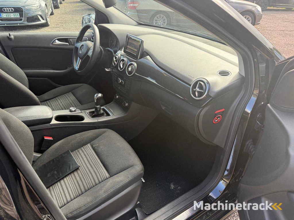 2012 Mercedes-Benz B 180
