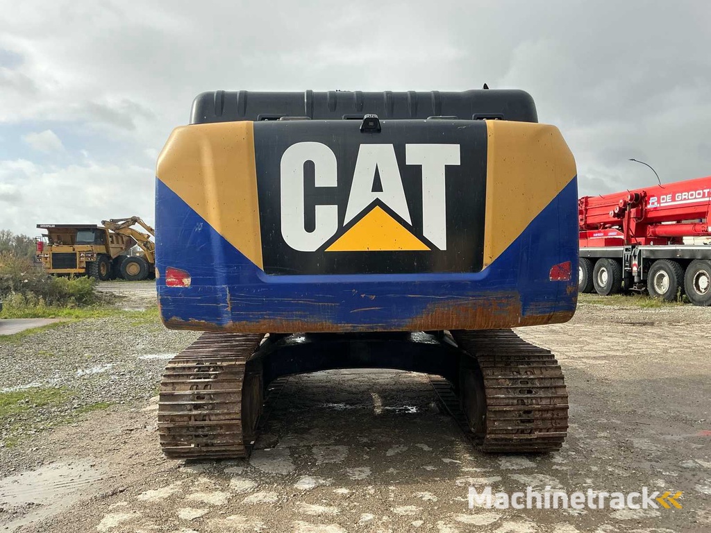 2015 Caterpillar 326F LN Rupsgraafmachine