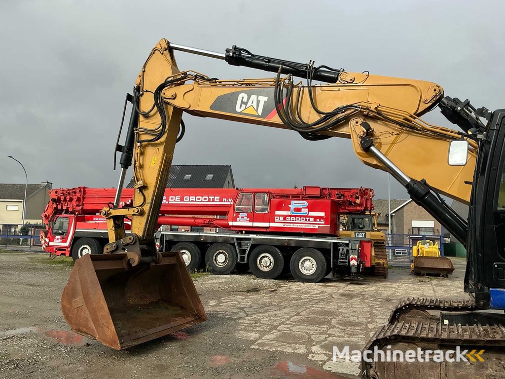 2015 Caterpillar 326F LN Rupsgraafmachine