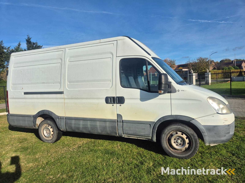 Iveco 35S14 Daily Bedrijfswagen 2009