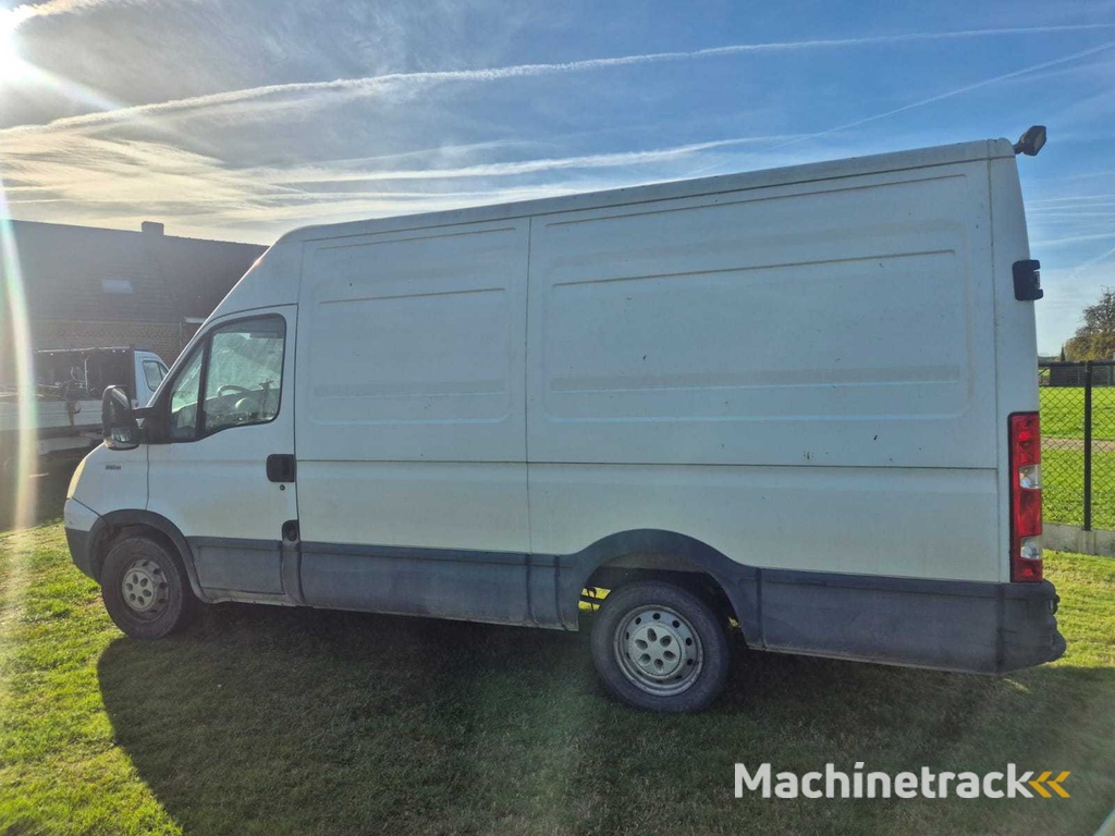 Iveco 35S14 Daily Bedrijfswagen 2009