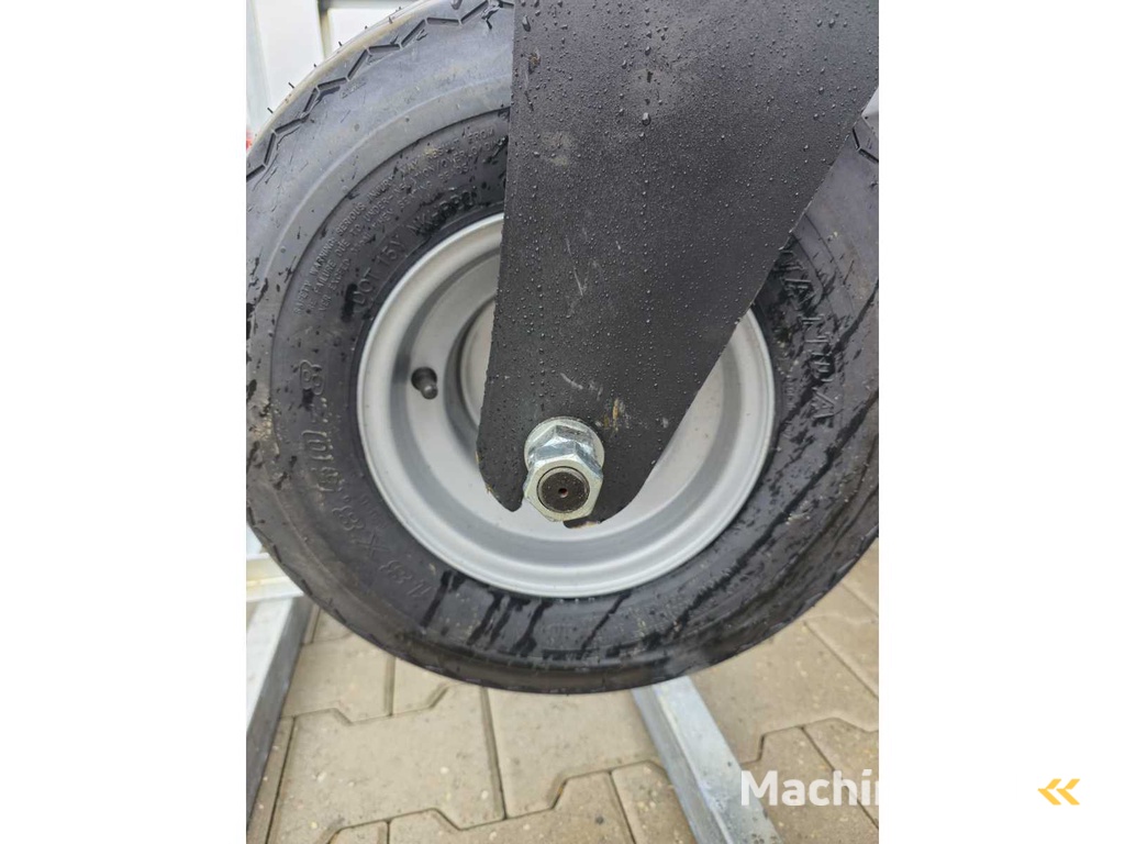 2025 Rhino-cross 243 cm Grader für Kompaktlader