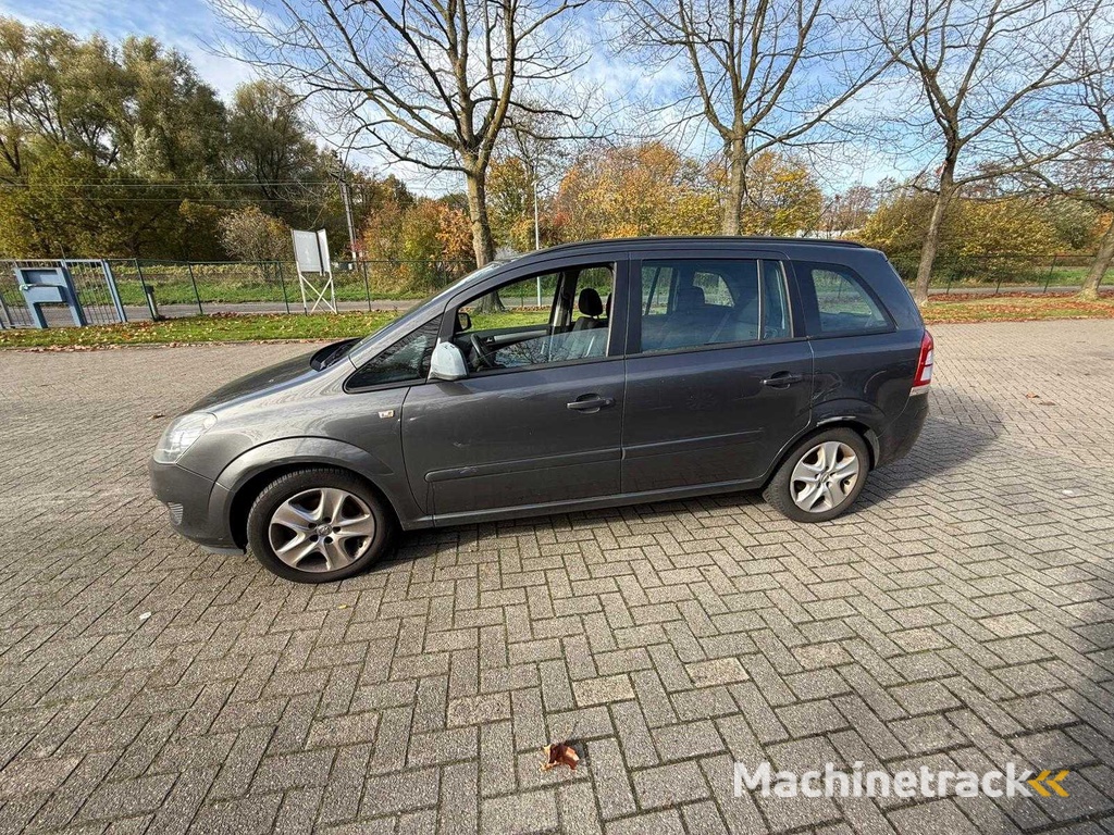 Opel Zafira PKW 2012