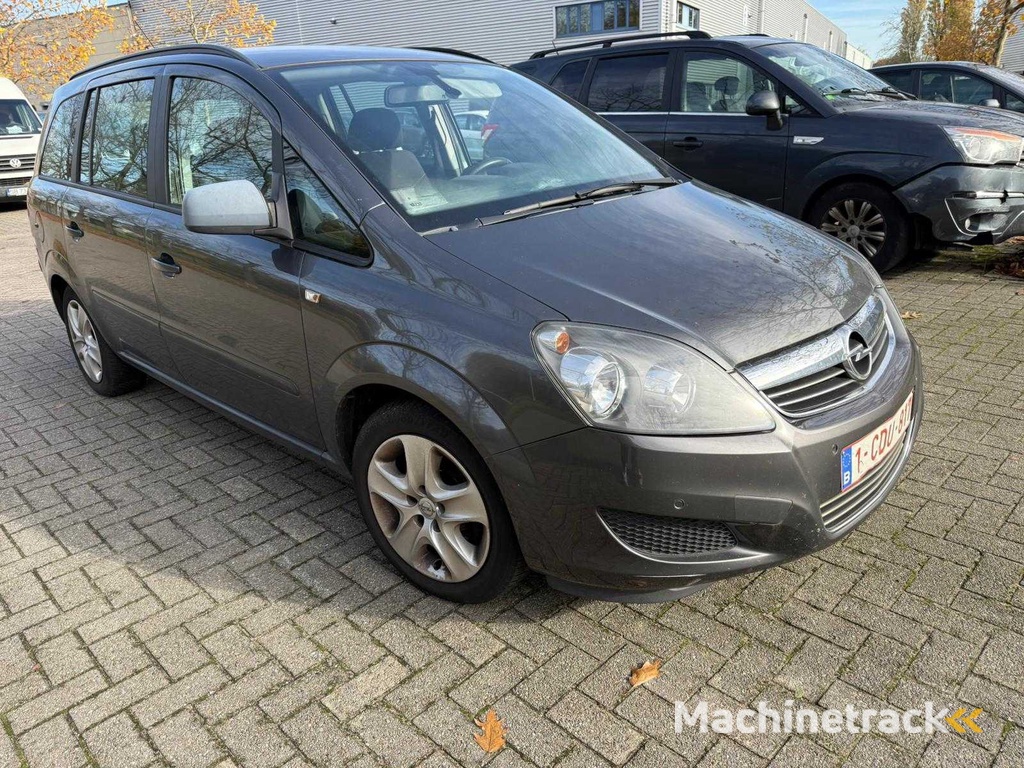 Opel Zafira PKW 2012
