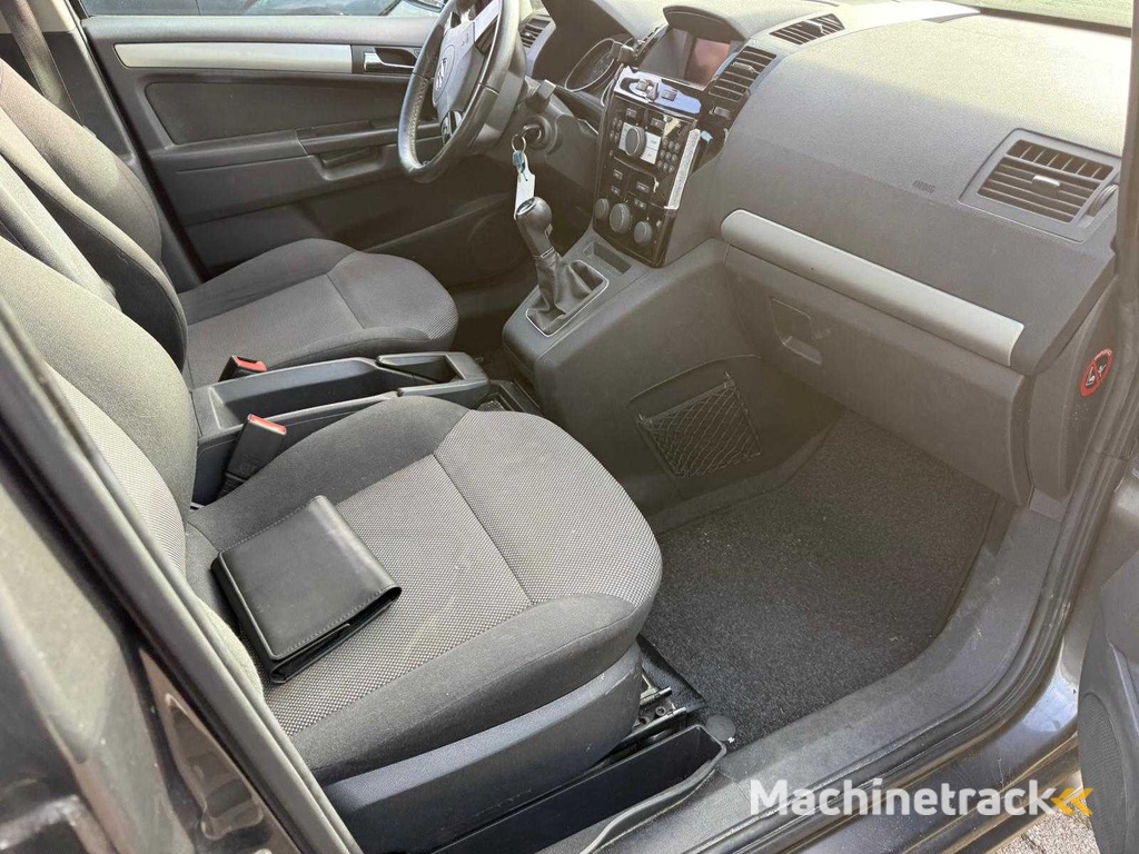 Opel Zafira PKW 2012