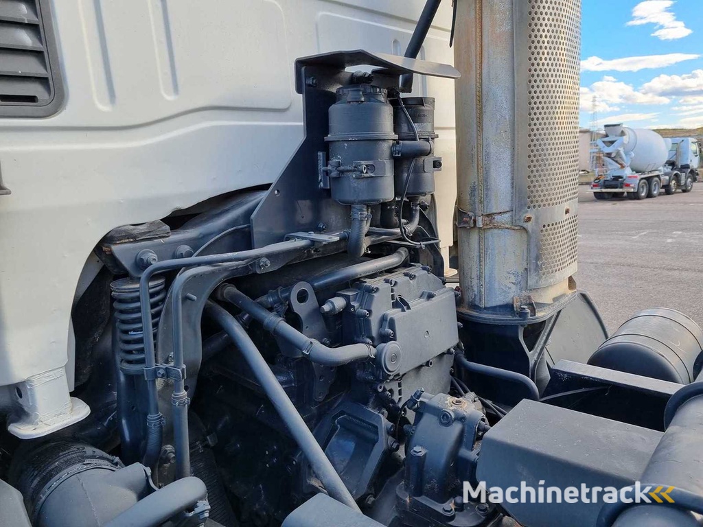 IVECO EUROTRAKKER 380 Concrete Mixer Truck - 2004