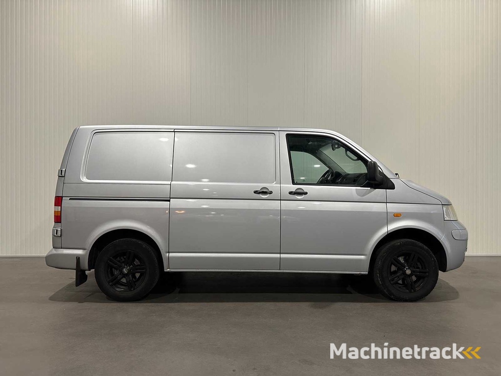Volkswagen - Transporter  2.5 TDI  07-VDG-5