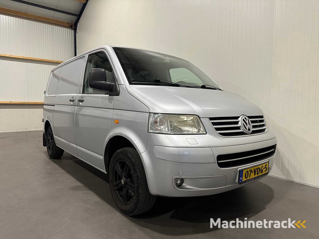 Volkswagen - Transporter  2.5 TDI  07-VDG-5