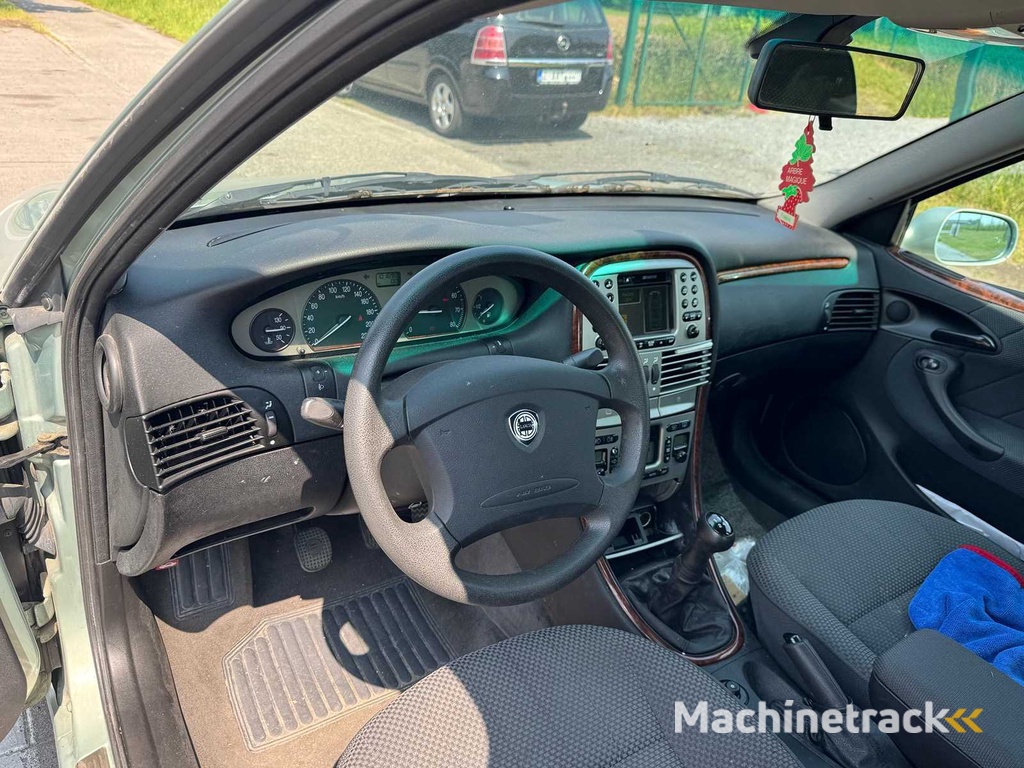 2002 Lancia Lybra