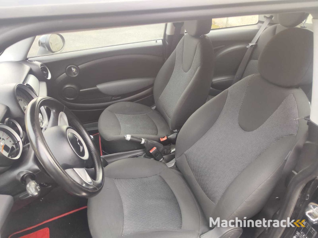 Mini Cooper - 2009
