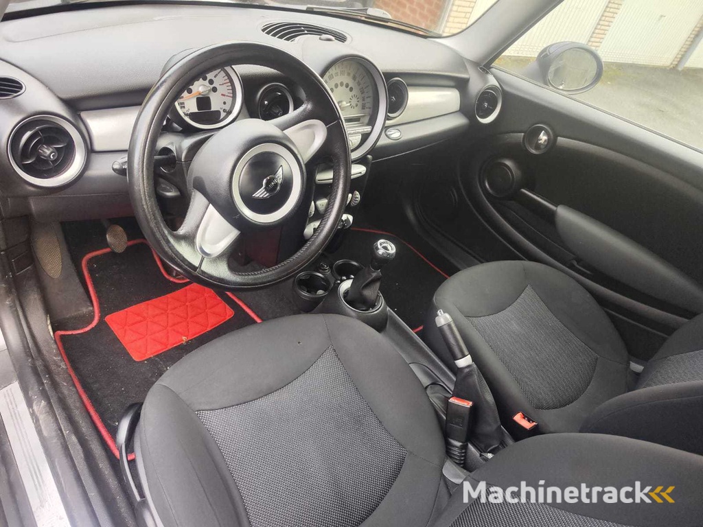 Mini Cooper - 2009