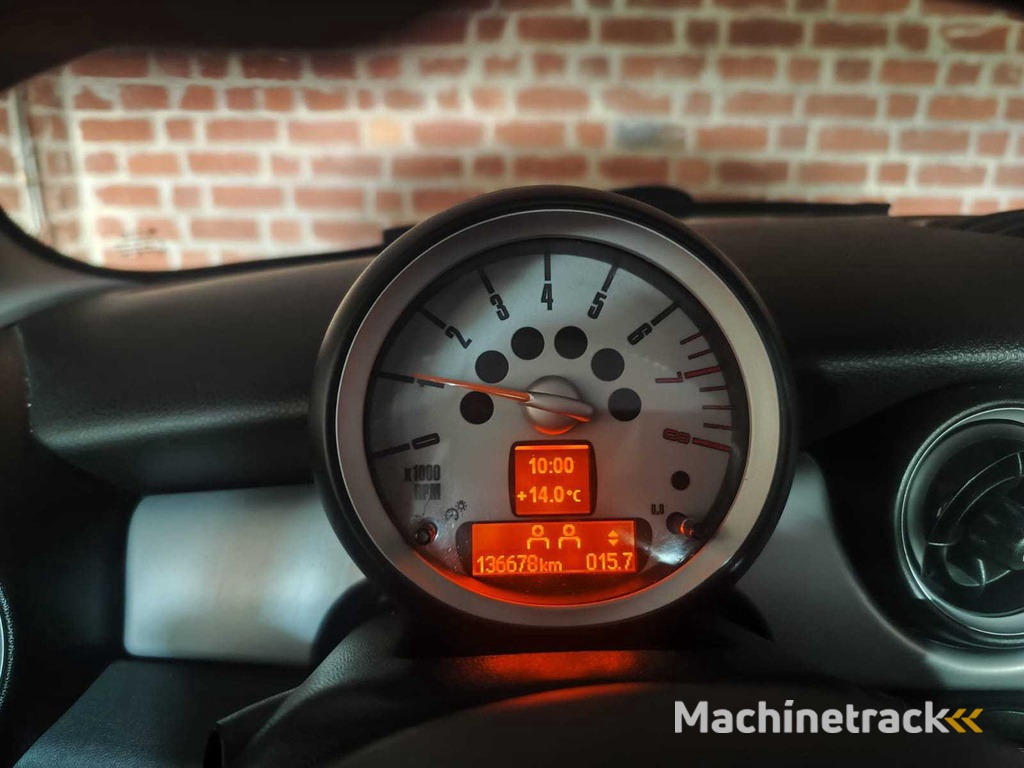 Mini Cooper - 2009