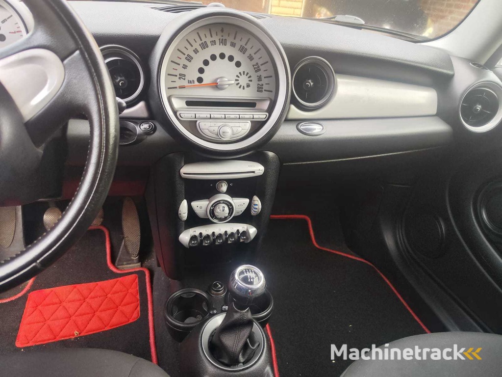 Mini Cooper - 2009