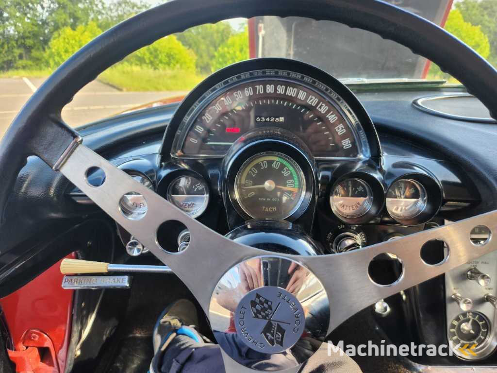 1961 Chevrolet Corvette C1 Oldtimer > 15