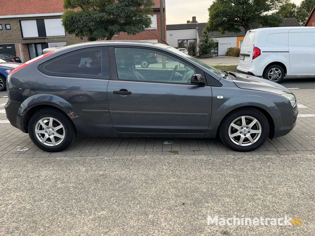 2005 Ford Focus Passenger Car