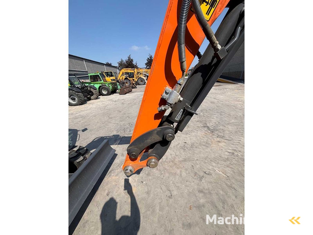 Develon - 2024 - DX27Z-7 - Minigraafmachine