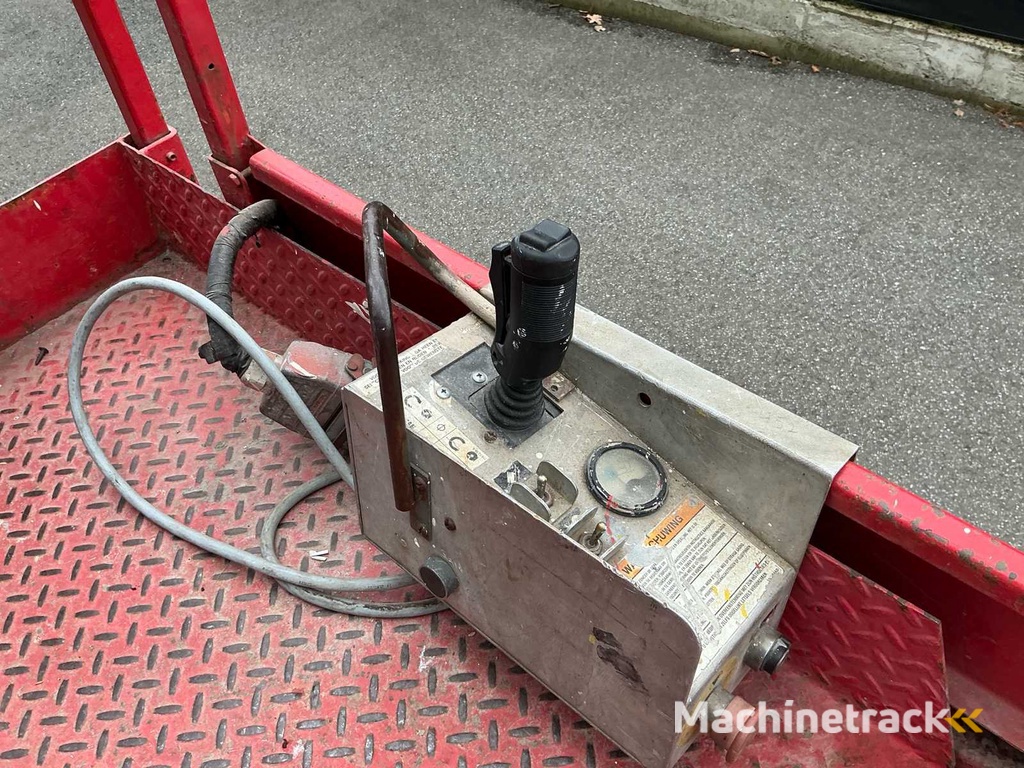 Skyjack SJ3220 Hubarbeitsbühne