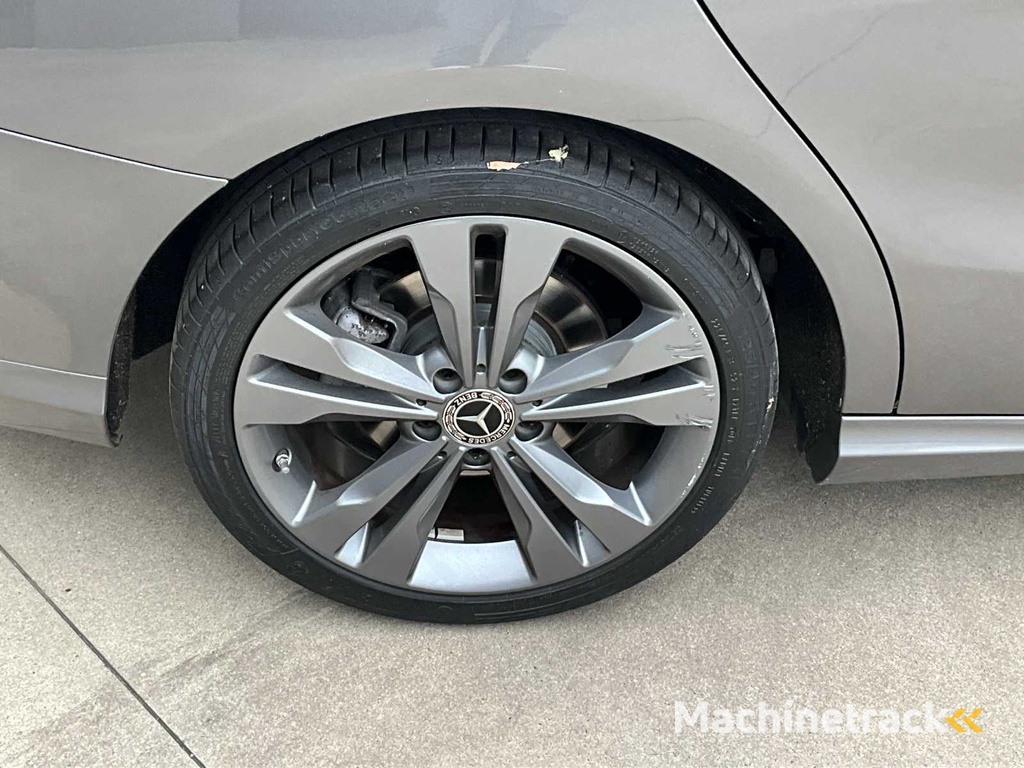 2017 Mercedes-Benz CLA 180