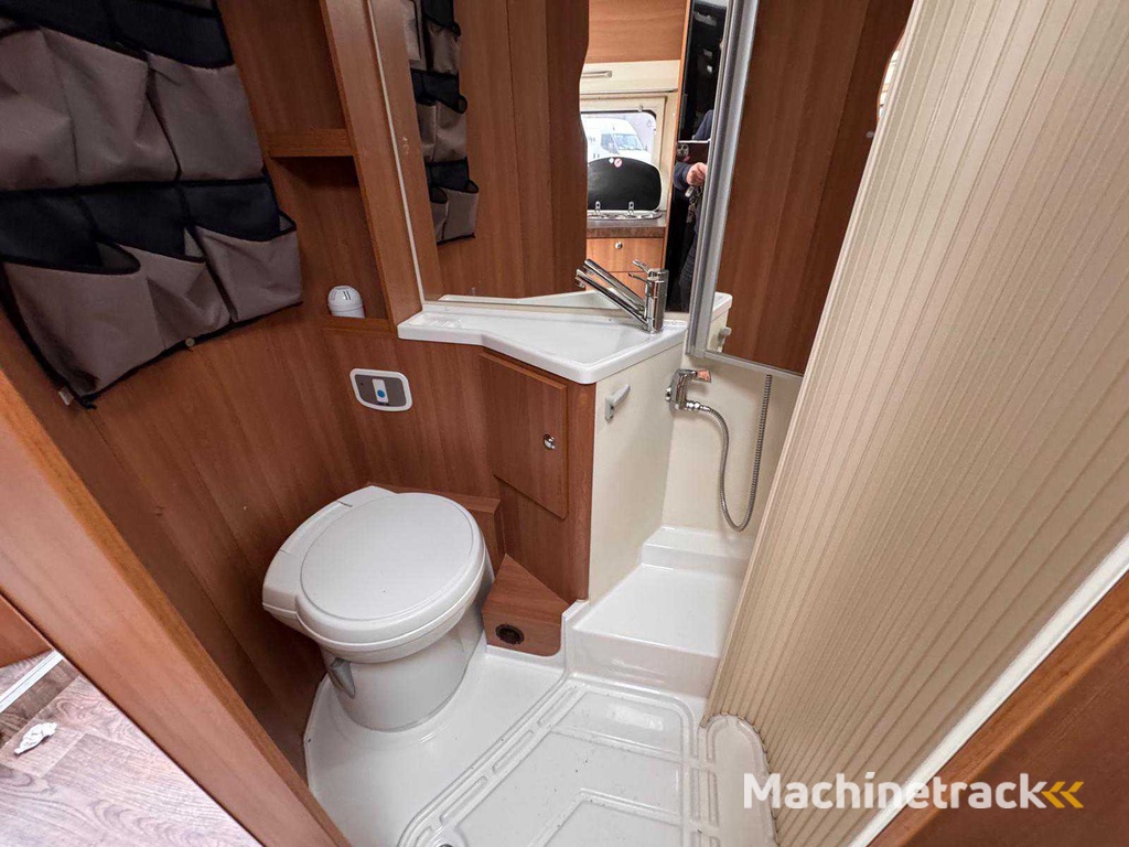 2015 Eura Mobil Profila One 690 EB Camper