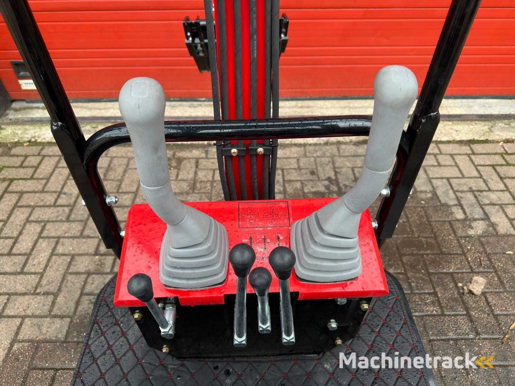 2024 JPC HT12 Rood Minigraafmachine