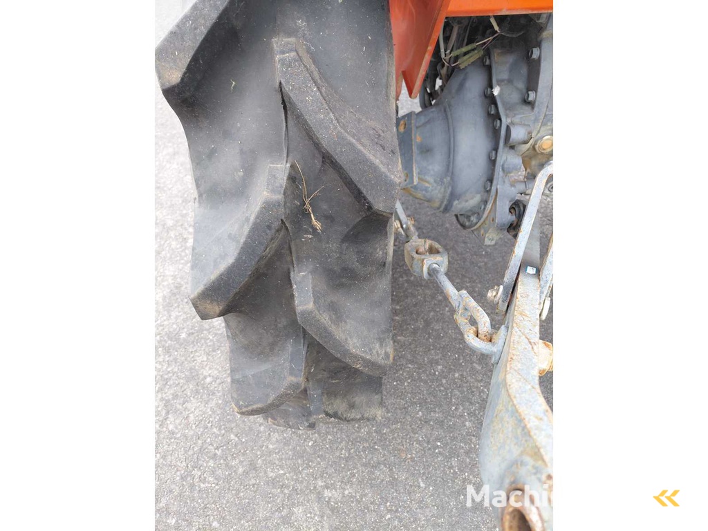 Kubota GL-19 Four Wheel Drive Mini Tractor