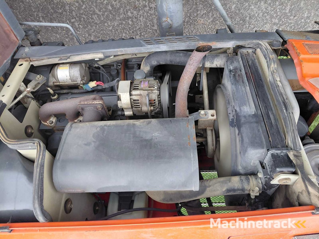 Kubota GL-19 Four Wheel Drive Mini Tractor