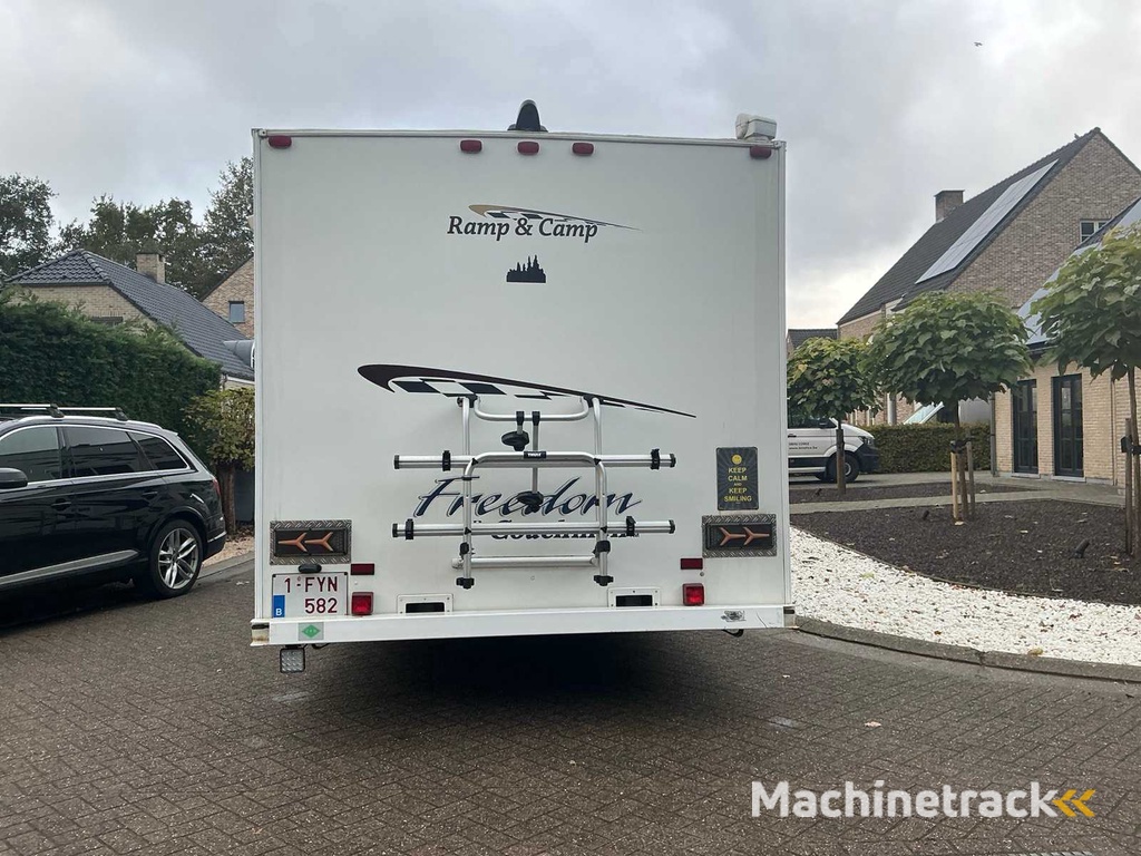 2006 Ford E450 Coachmen Camper