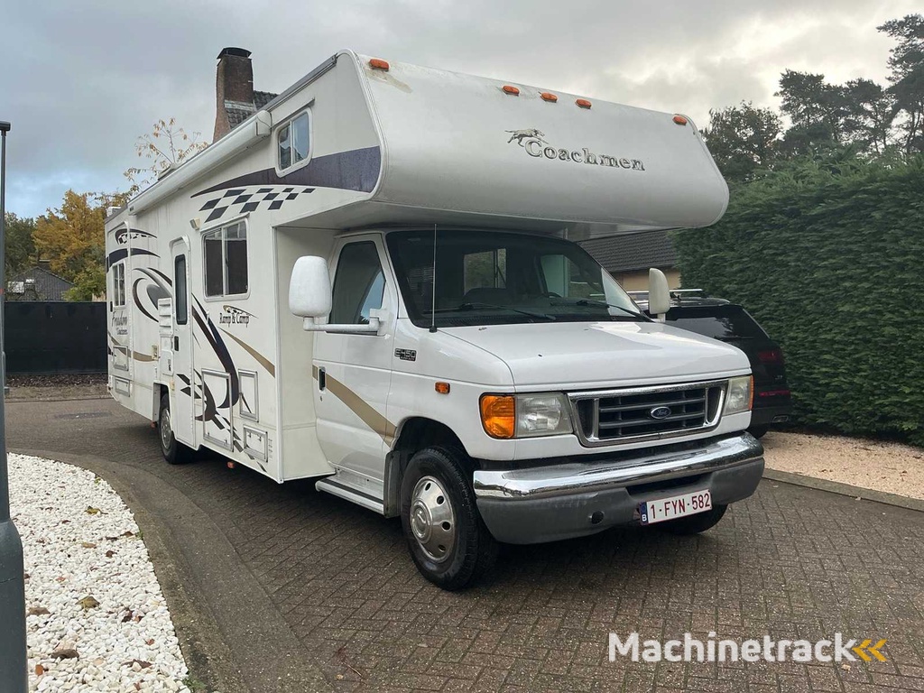2006 Ford E450 Coachmen Camper