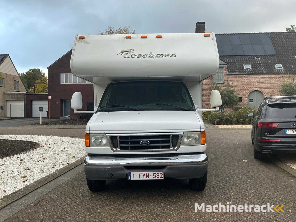 2006 Ford E450 Coachmen Camper