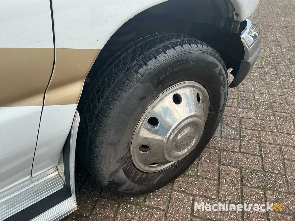 2006 Ford E450 Coachmen Camper