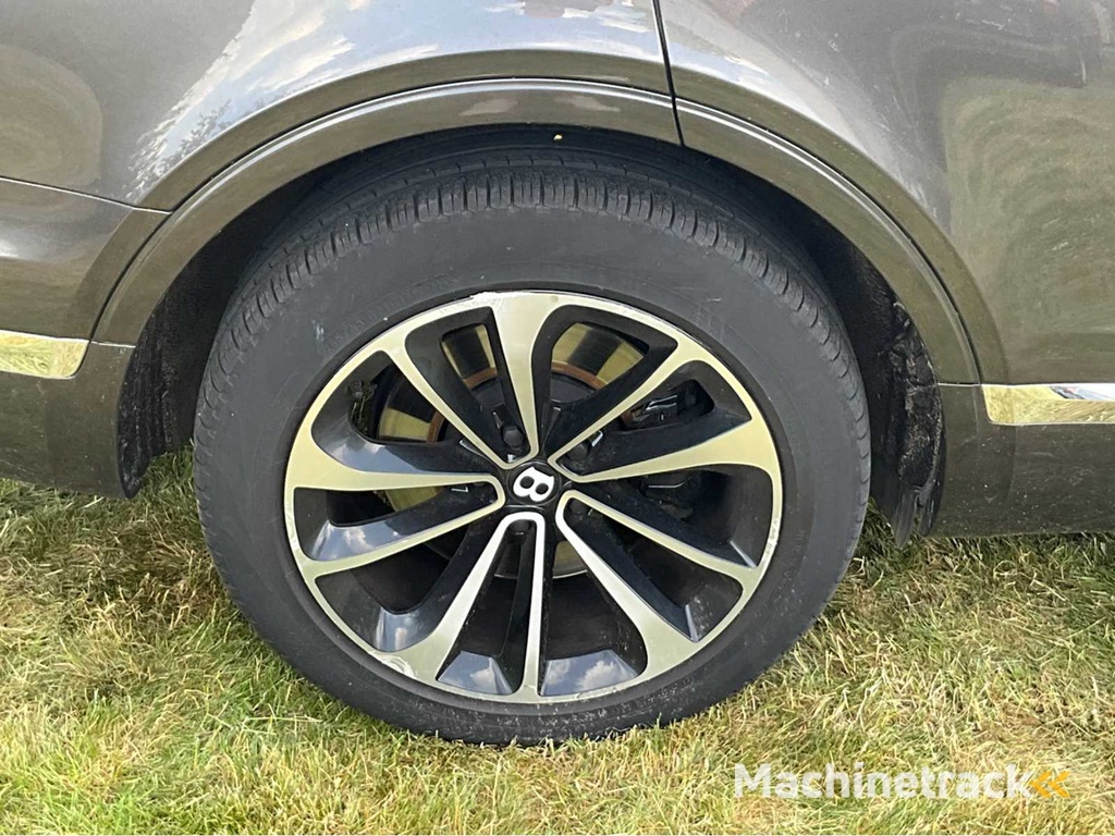 2017 Bentley Bentayga