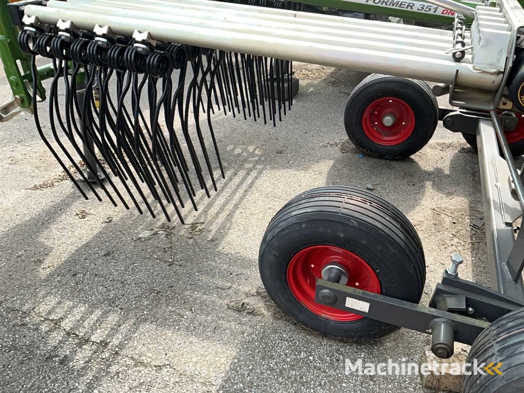 2023 Fendt Former 351 DN Helpaineur