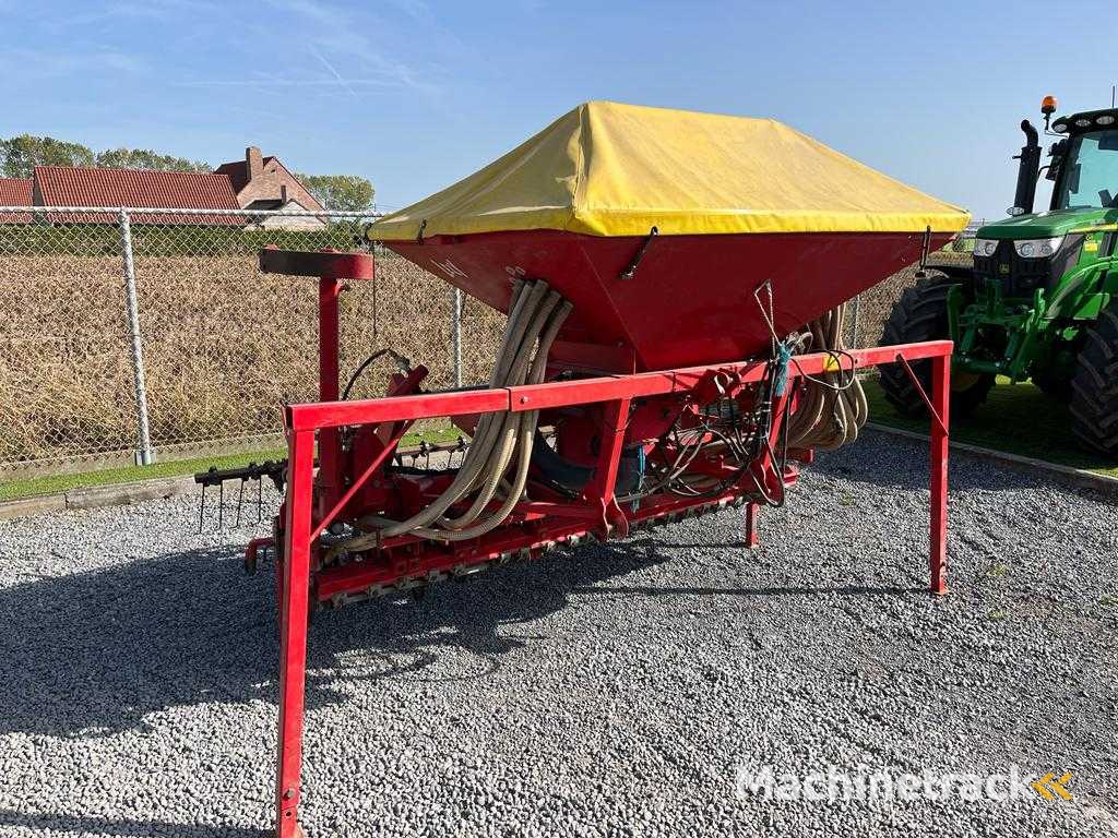 Lely - Polymat - Precision Seeder