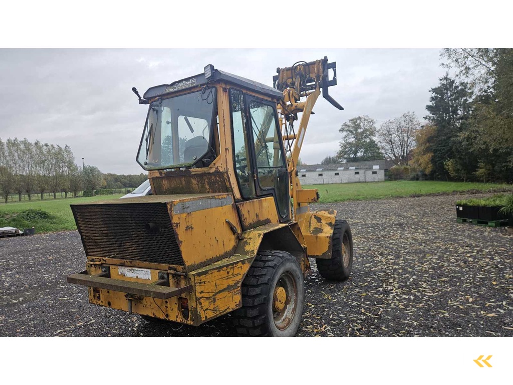Schaeffer 860 Skid Steer Loader