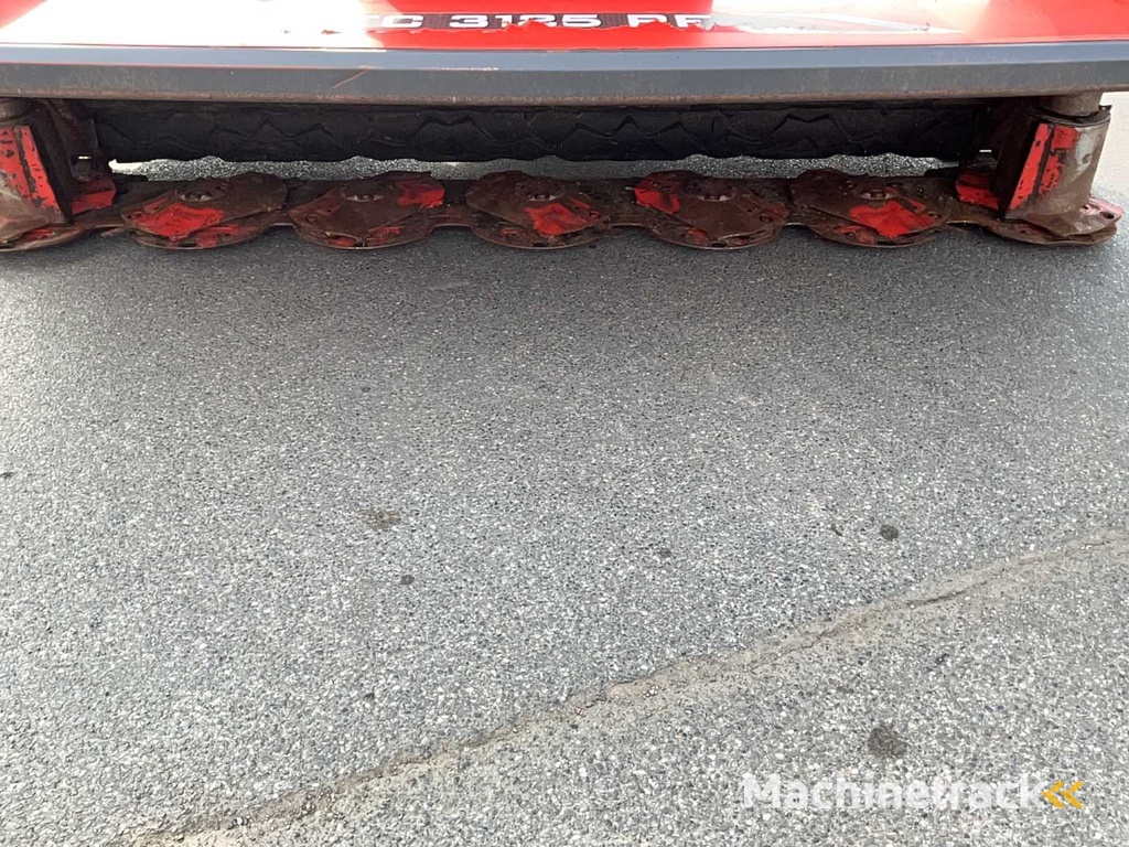 Kuhn FC3115-FF and FC3125RD-FF Mowing Combo