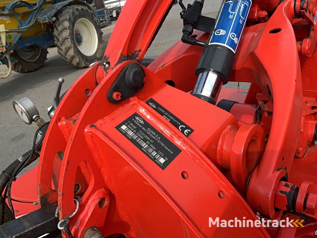 Kuhn FC3115-FF and FC3125RD-FF Mowing Combo