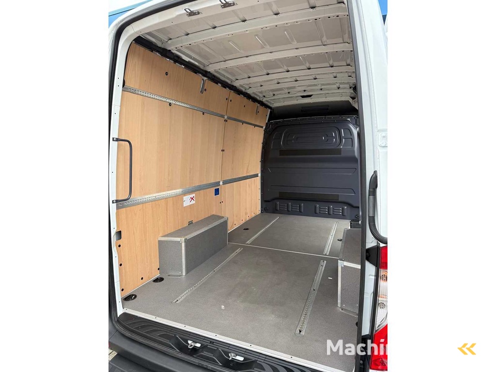 Voll ausgestatteter Mercedes Sprinter 317CDI Länge 2 Höhe 2 RWD, Klimaanlage Kamera und Carplay