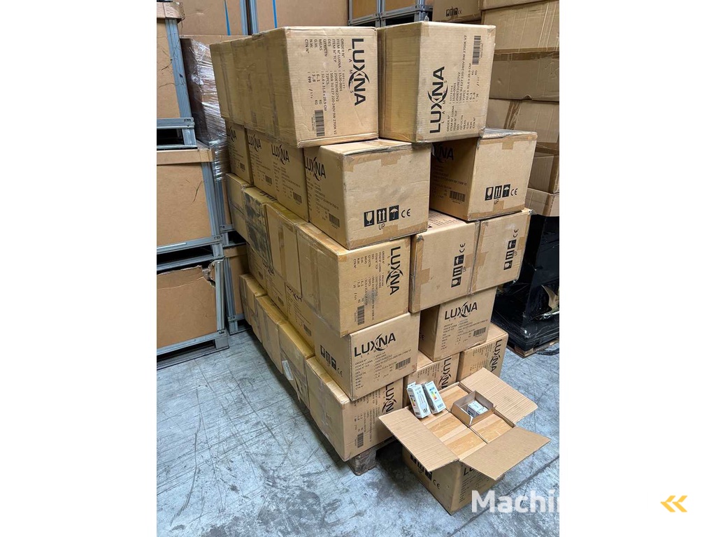 LUXNA (x3600) - STICK 3U opschroefbare lamp - E27 - 9W - 480 Lumen