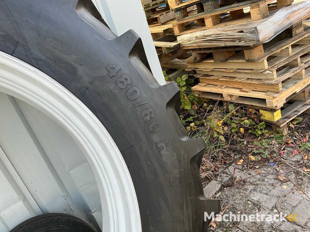 Vredestein Traxion 85 Band