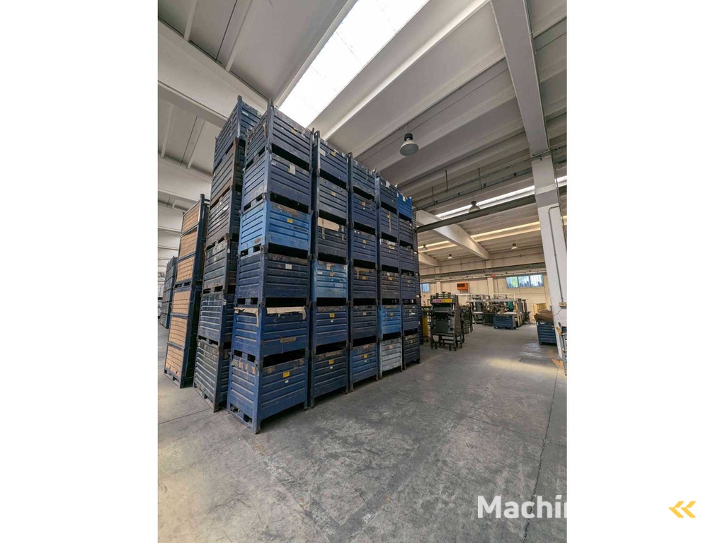 Sheet metal boxes (75x)