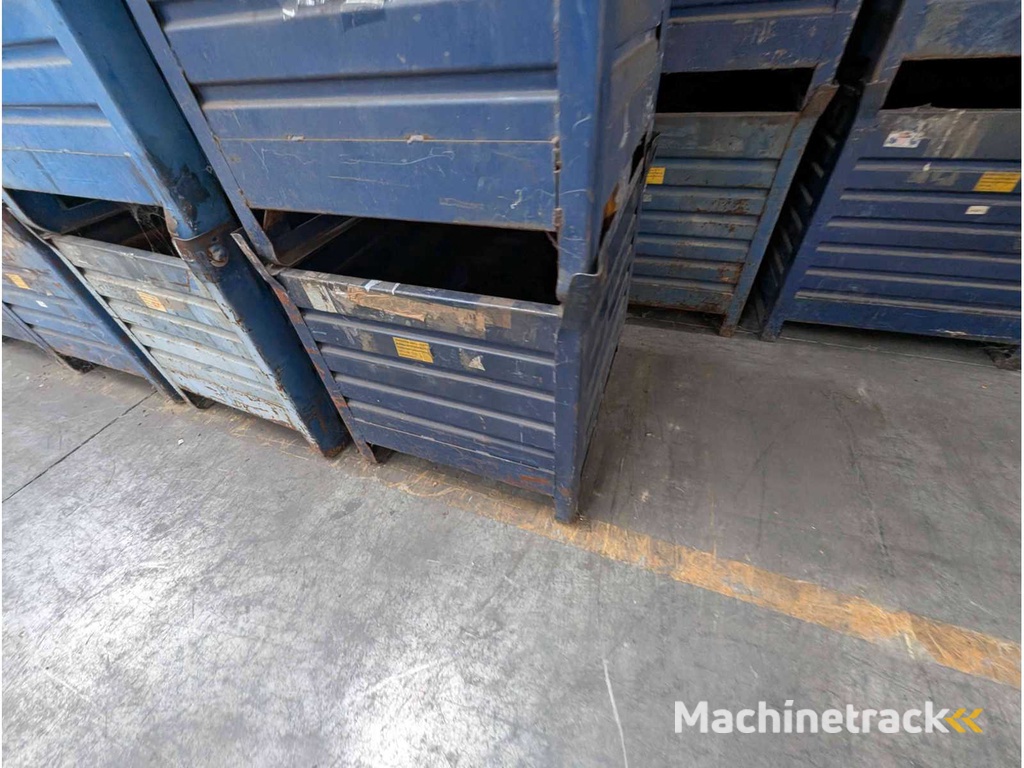 Sheet metal boxes (75x)