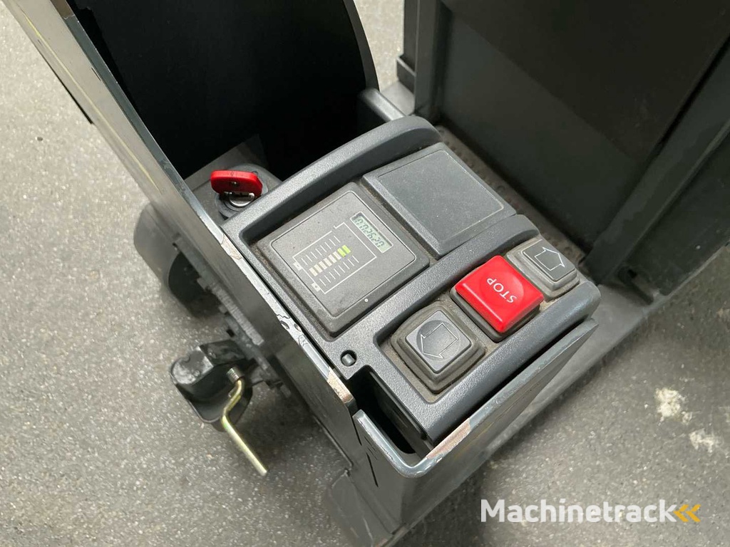 Jungheinrich - ESZ-350 - Abschleppwagen - 2009