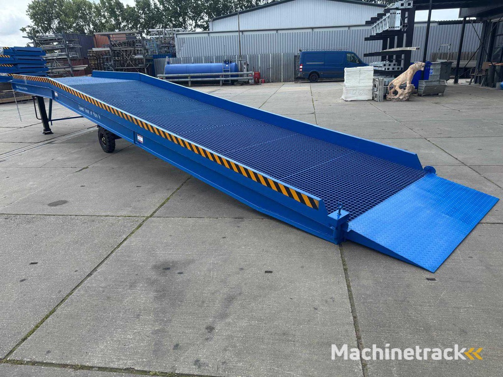 2025 Loading ramp