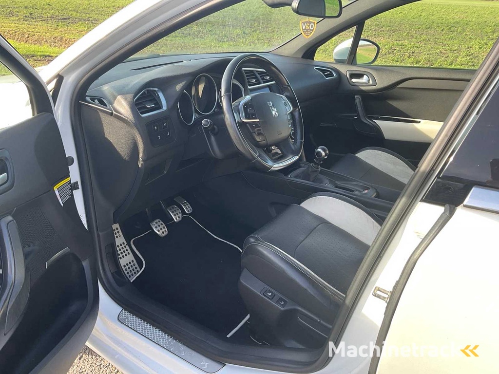 2011 Citroen DS4 1.6 THP Sport Chic PKW