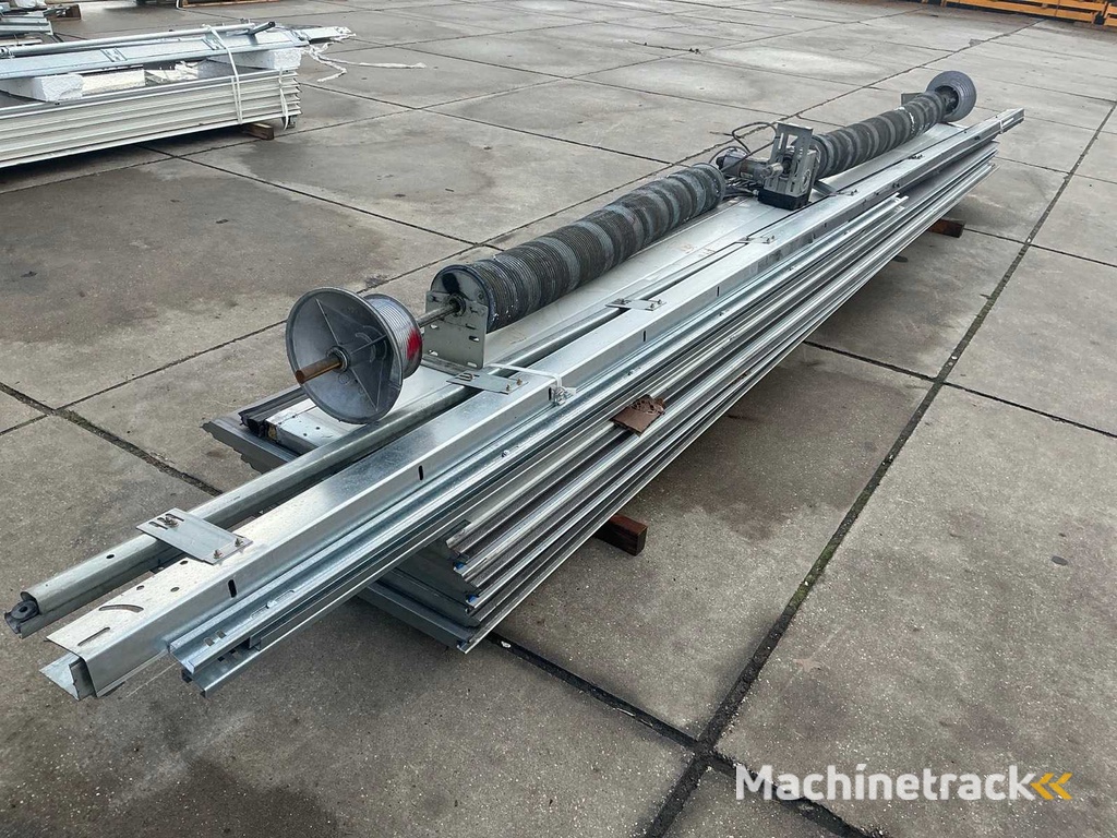 Overheaddeur (4,70x4,70 mtr)