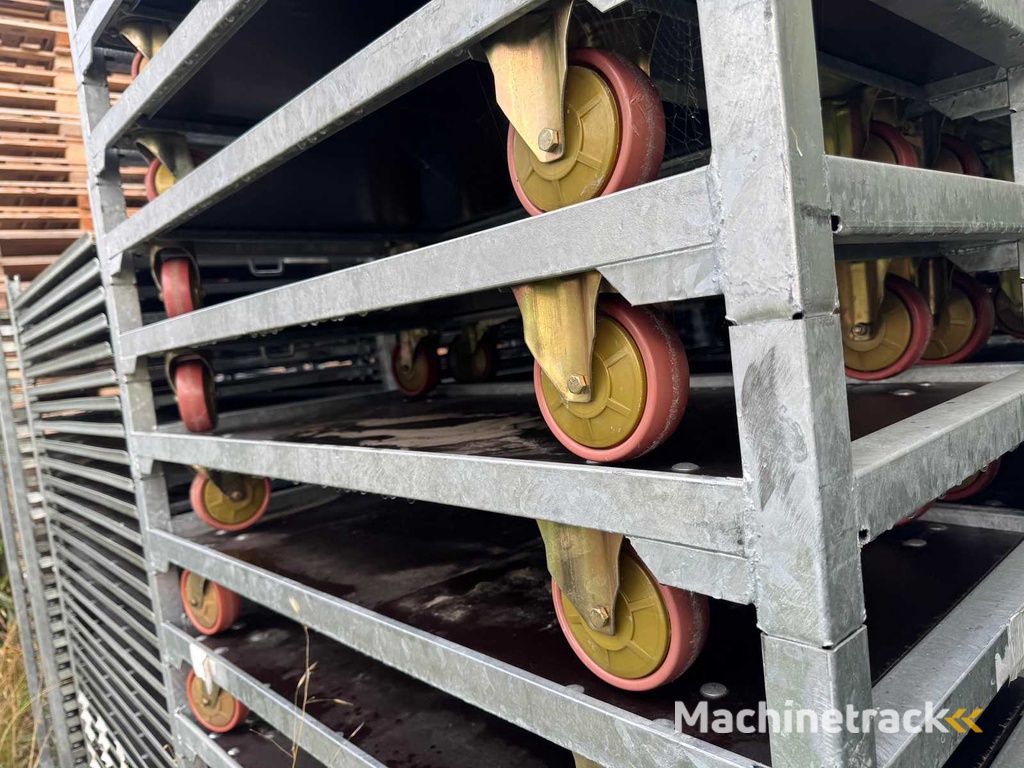 Transport kar (235x) met bled (848x)