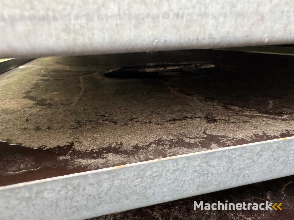 Transport kar (235x) met bled (848x)