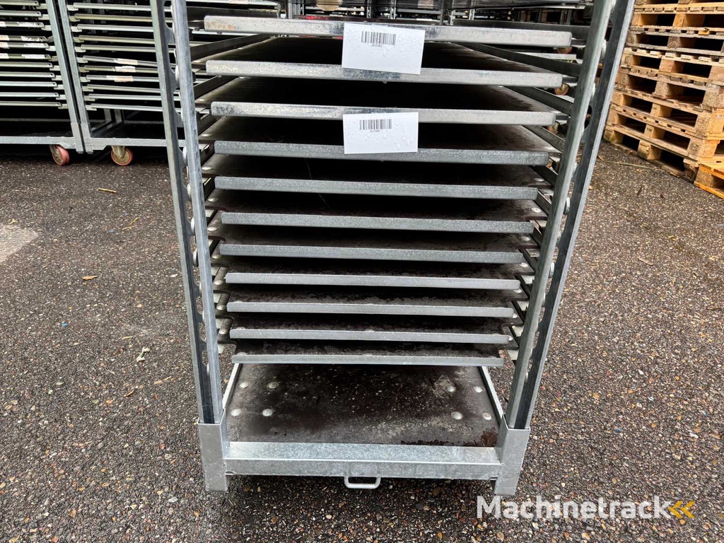 Transport kar (235x) met bled (848x)