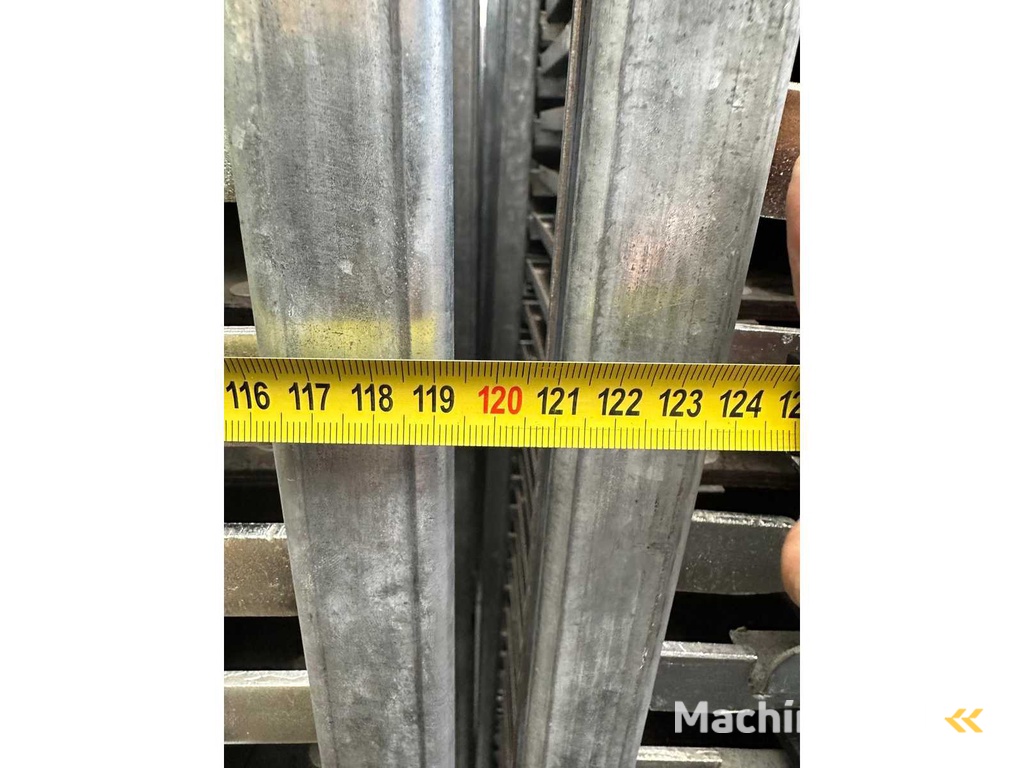 Transport kar (235x) met bled (848x)