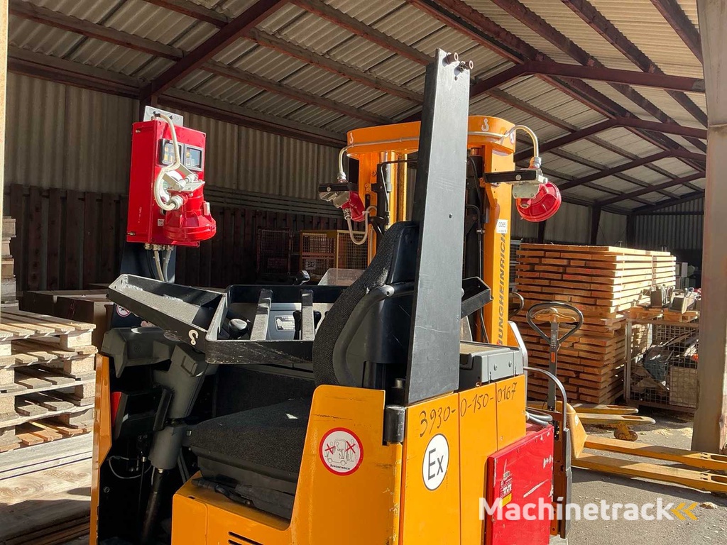 Jungheinrich reach truck including charger